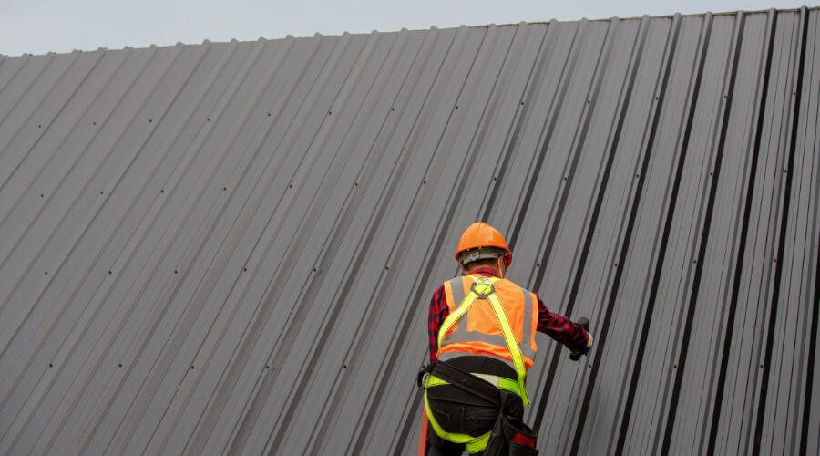 Professional gutter cleaning in Felch, MI